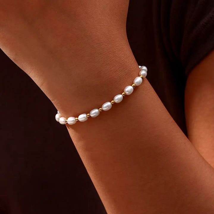 Classic Pearl and Gold Bracelet