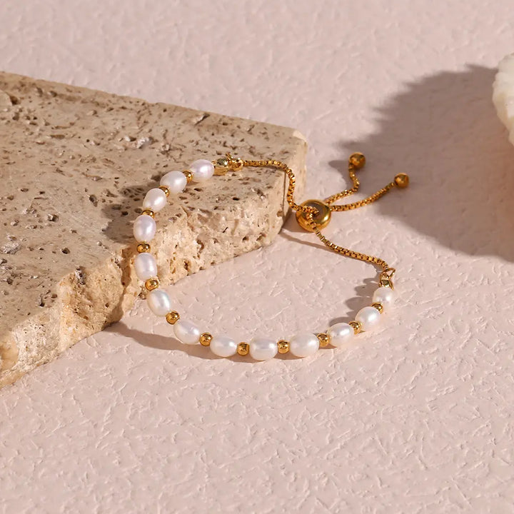 Classic Pearl and Gold Bracelet
