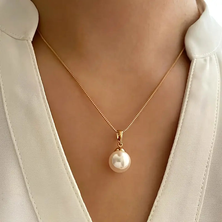Elegant Grace Pearl Necklace Set