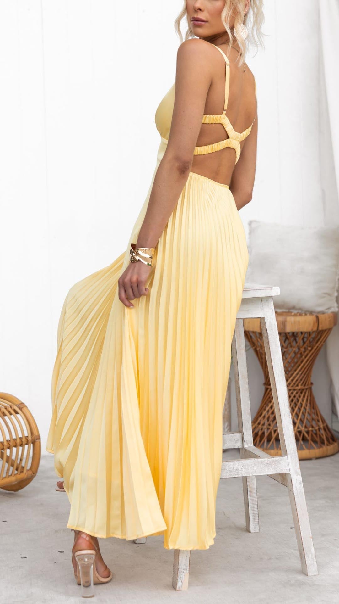 CHERRY - ELEGANT PLEATED MAXI DRESS